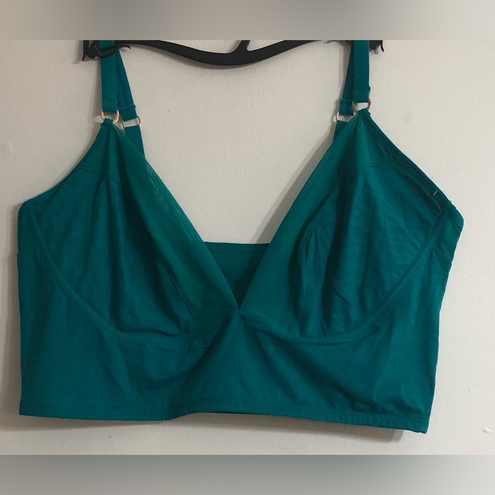 Women’s Lace Bralettes adjustable straps Tonal animal prints green. XXXL